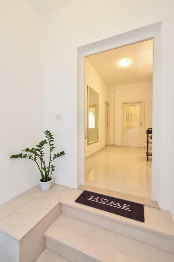 Apartment Bezic Kaštela Kültér fotó