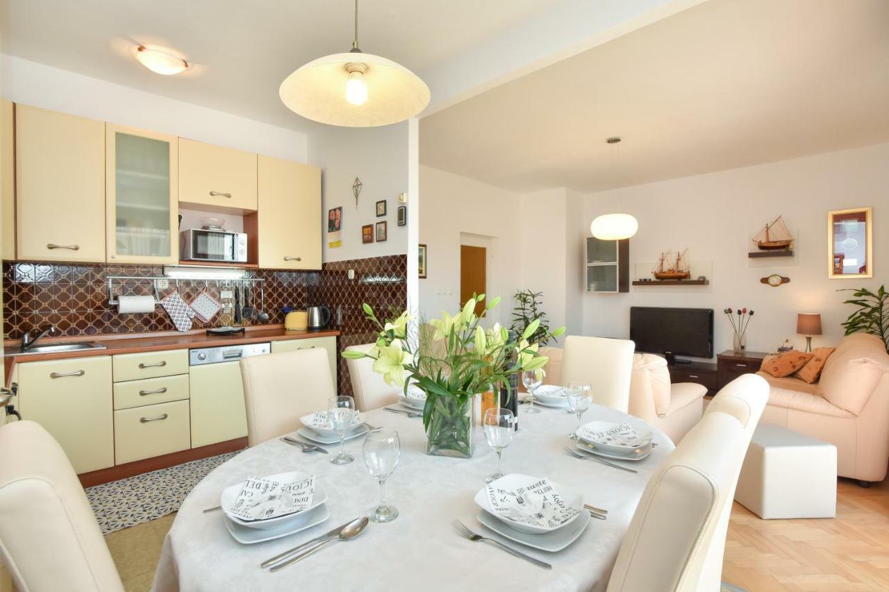 Apartment Bezic Kaštela Kültér fotó