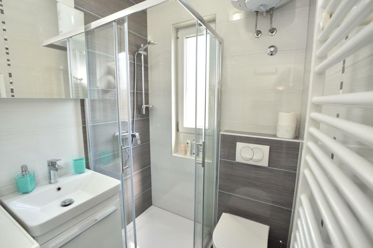 Apartment Bezic Kaštela Kültér fotó